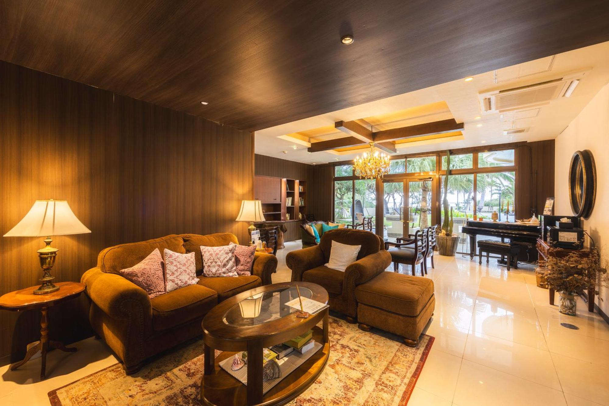 La Casa Panacea Okinawa Resort Onna Exteriör bild