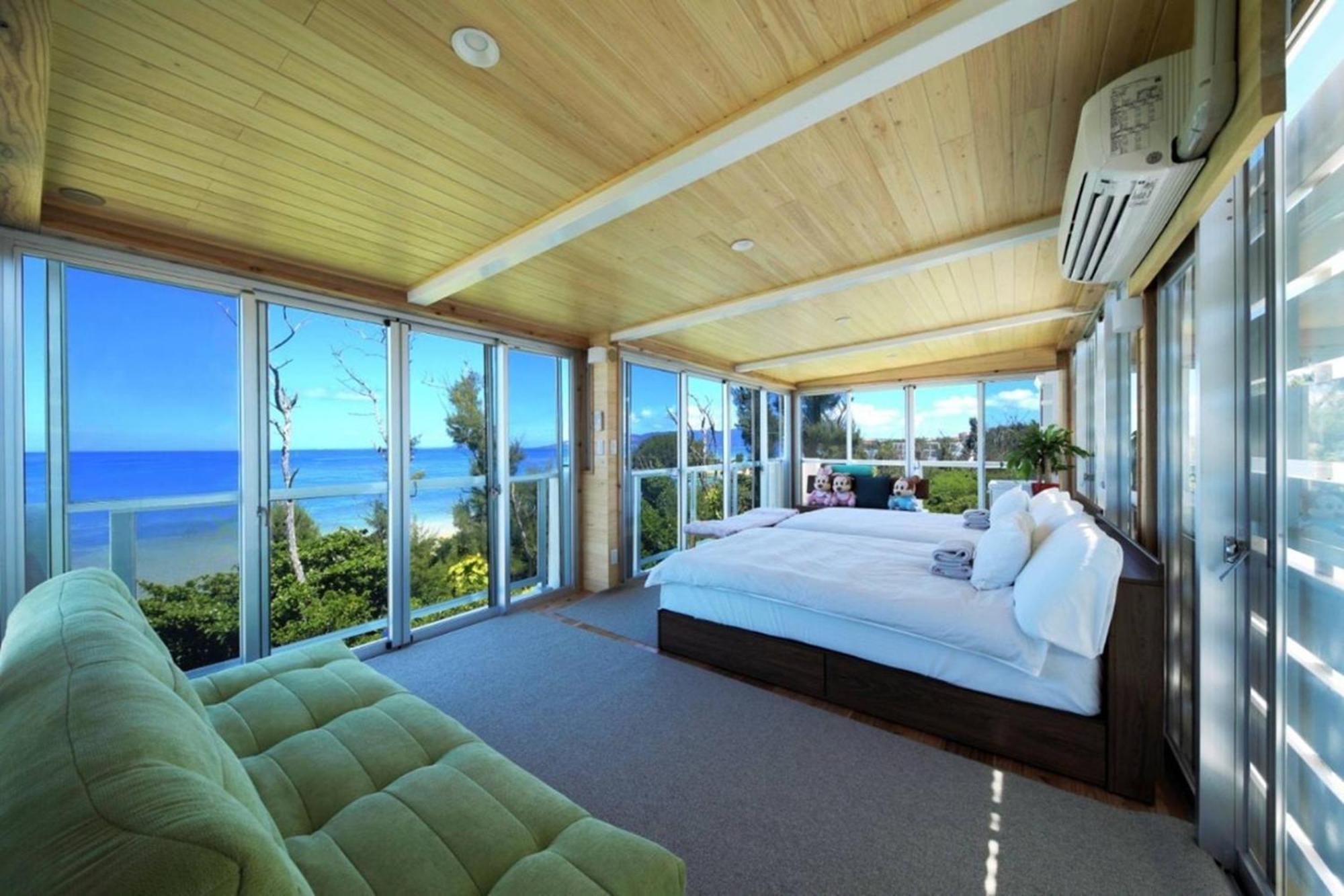 La Casa Panacea Okinawa Resort Onna Rum bild